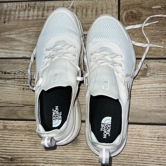 The North Face Sneakers - Picture 2 of 7